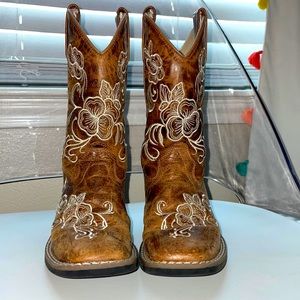 EUC GIRLS BOOTS